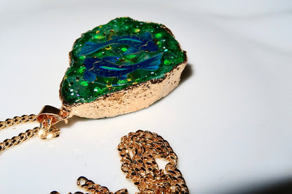 Hand-Painted Pisces Zodiac natural Crystal Pendant, 18K Gold jewelry